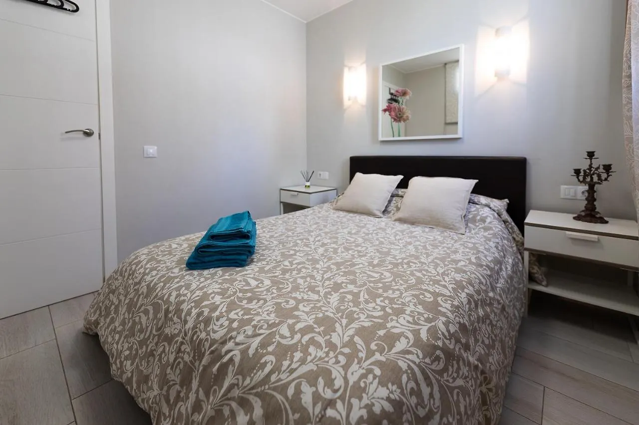 Beautiful Duplex In 3 Minutes Walking To The Beach In Playa De Las Americas 0*, Playa de las Americas (Tenerife)